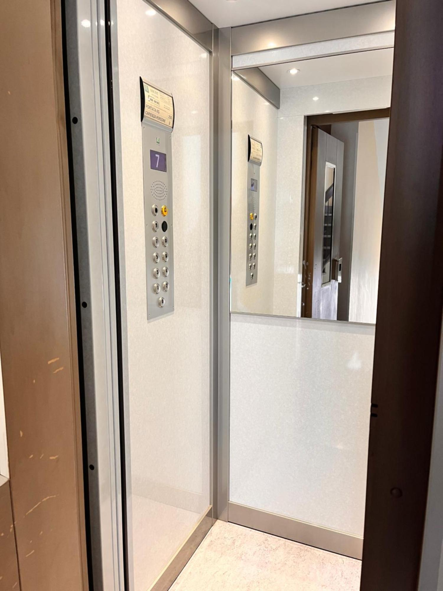Sky Apartment A Due Passi Dalla Stazione 콜레뇨 외부 사진